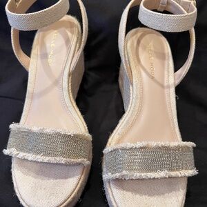 Pella Moda wedge sandals 6M
